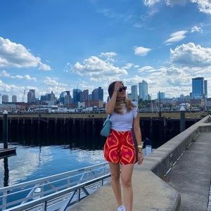 Meet your Posher, Monique